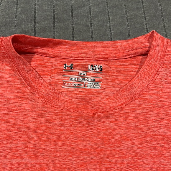 Under Armour T-Shirt - Picture 3 of 5